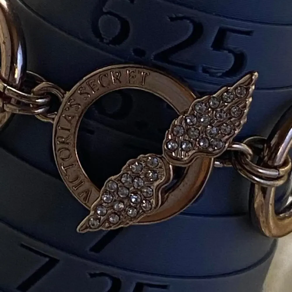 Vintage Y2K Victoria’s Secret Angel Wings Rose Gold Crystal Bracelet